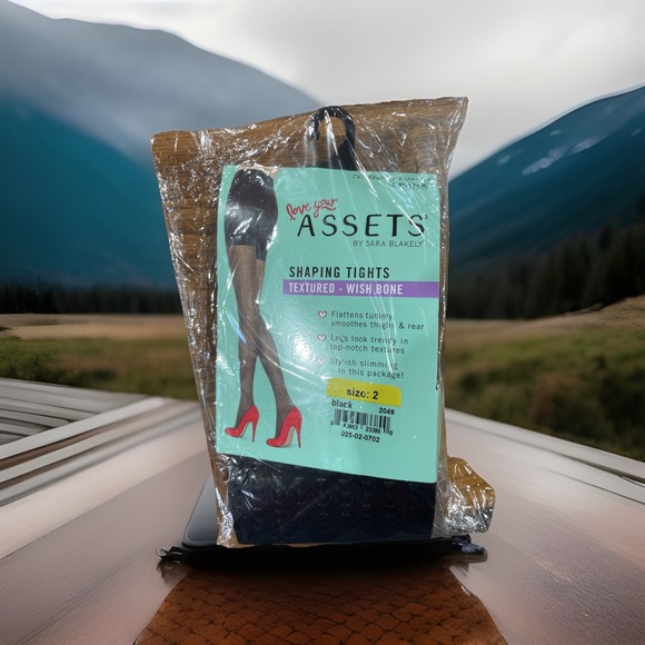 NWT Spank Assets Shaping Tights Textured- Size 2 Wish Bone Black Sara Blakely - Picture 1 of 4